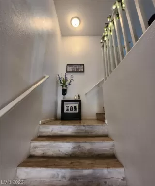 Photo #3: 2516090 Listing 