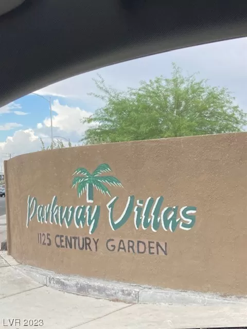 MLS: 2516098 Condo For Sale