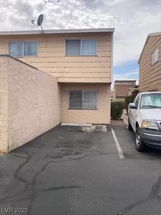 Photo #2: 2516098 Listing 