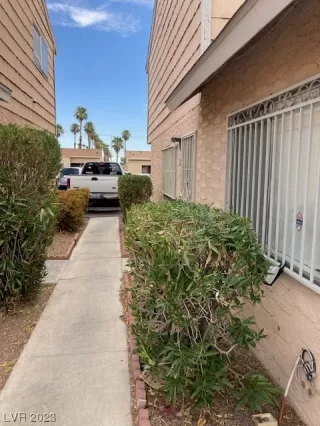 Photo #3: 2516098 Listing 