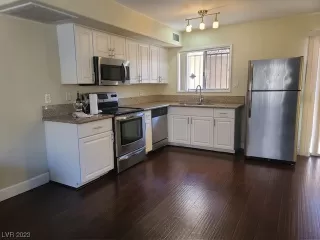 Photo #5: 2516098 Listing 