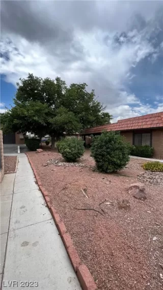 Photo #4: 2516160 Listing