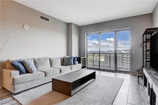 Photo #3: 2516173 Listing 