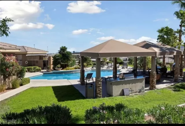 MLS: 2516174 Condo For Sale