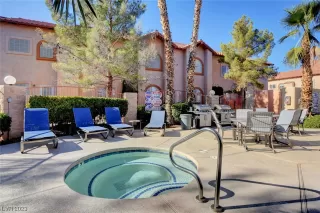 Photo #4: 2516183 Listing 