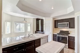 Photo #5: 2516210 Listing 