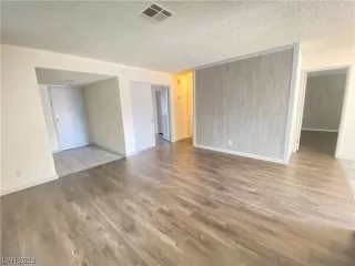 Photo #4: 2516218 Listing 