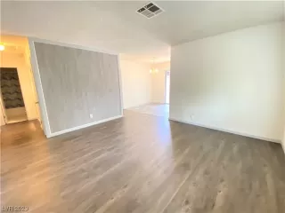 Photo #5: 2516218 Listing 