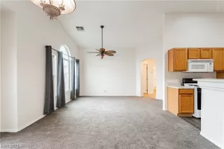 Photo #3: 2516223 Listing