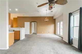 Photo #4: 2516223 Listing