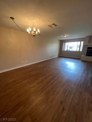Photo #6: 2516228 Listing 