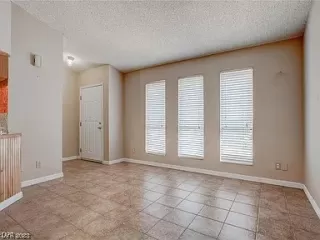 Photo #4: 2516250 Listing