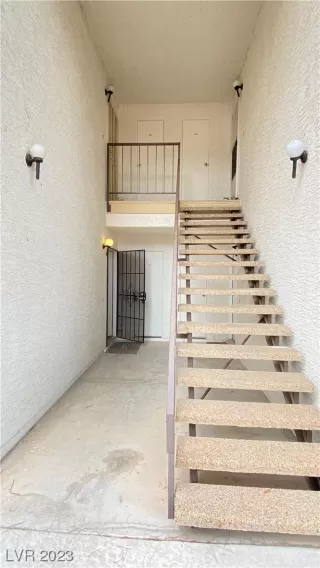 Photo #3: 2516252 Listing 