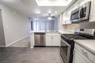 Photo #5: 2516254 Listing 