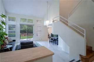 Photo #2: 2516266 Listing