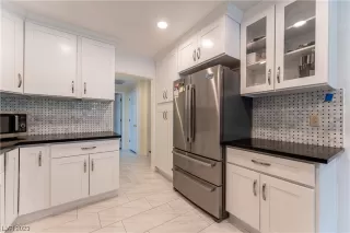 Photo #4: 2516266 Listing