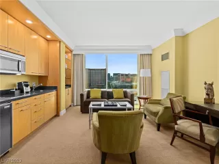 Photo #4: 2516304 Listing