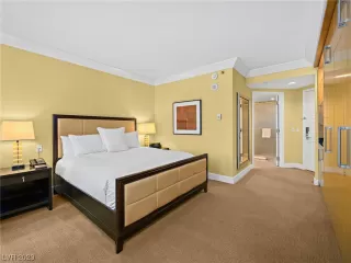 Photo #6: 2516304 Listing