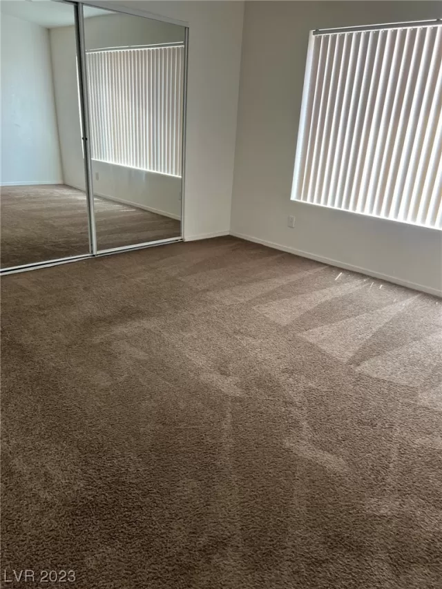 MLS: 2516319 Condo For Sale