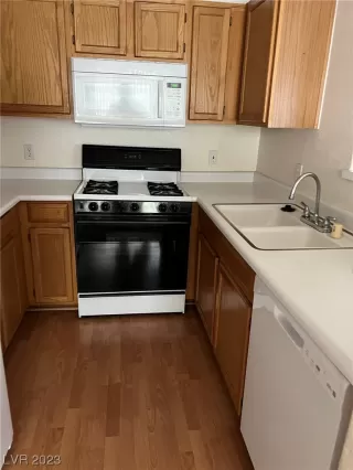 Photo #3: 2516319 Listing 