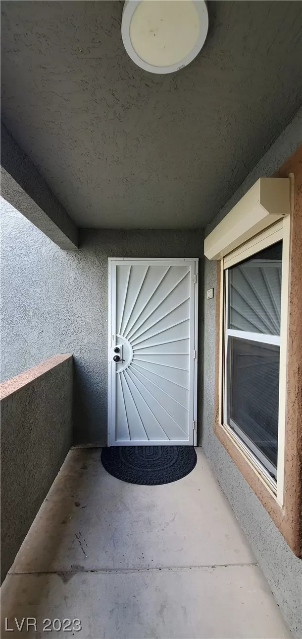 MLS: 2516358 Condo For Sale