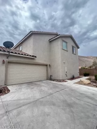 Photo #1: 2516378 Listing 