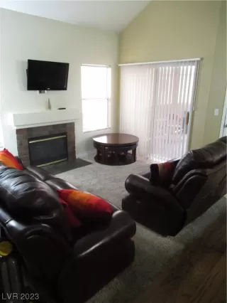 Photo #6: 2516379 Listing 