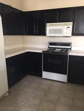 Photo #2: 2516385 Listing 