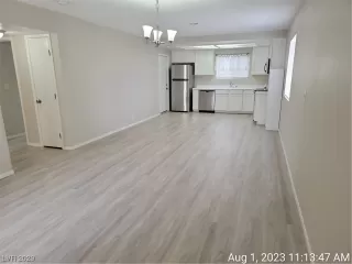 Photo #2: 2516391 Listing 