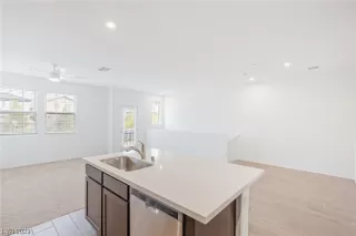 Photo #6: 2516411 Listing 