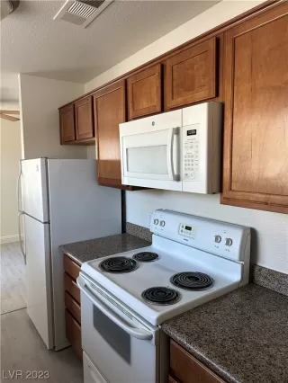 Photo #4: 2516415 Listing 