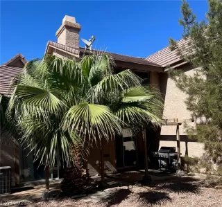 Photo #1: 2516422 Listing 