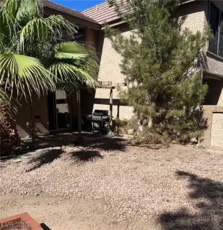 Photo #2: 2516422 Listing 