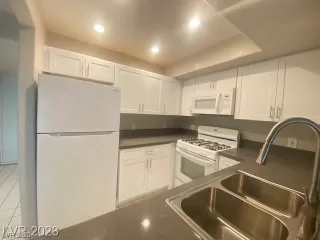 Photo #3: 2516424 Listing 