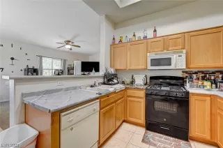 Photo #3: 2516425 Listing