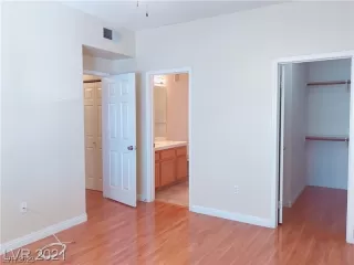 Photo #4: 2516429 Listing