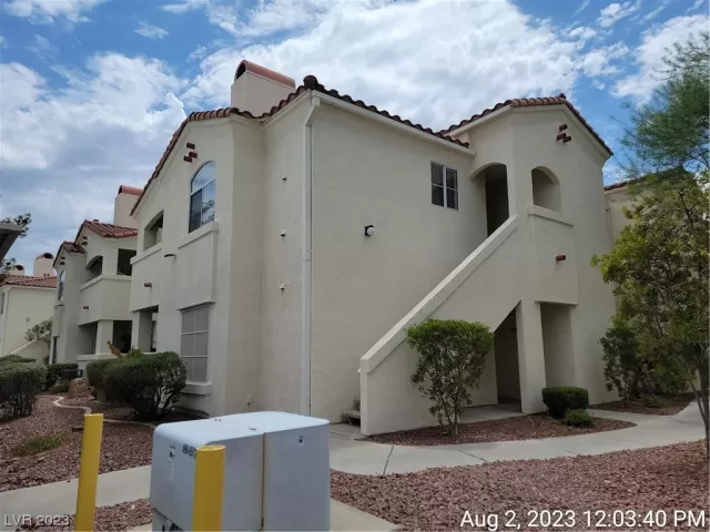 MLS: 2516439 Condo For Sale