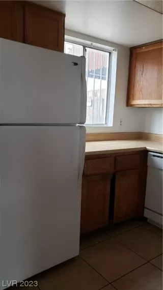 Photo #5: 2516523 Listing