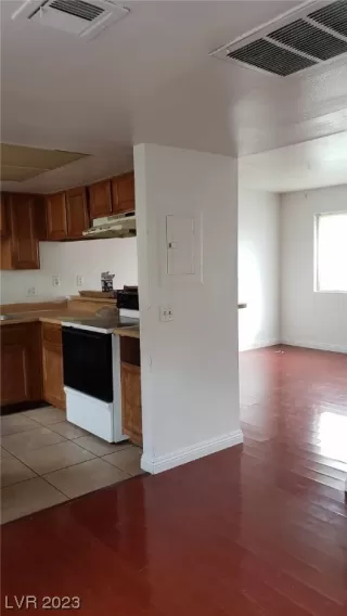 Photo #6: 2516523 Listing