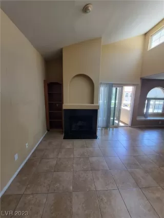 Photo #1: 2516526 Listing