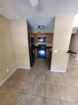 Photo #5: 2516526 Listing