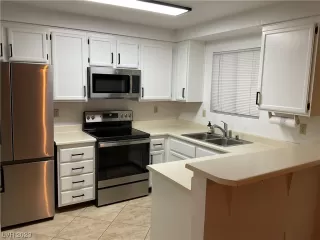 Photo #6: 2516533 Listing 