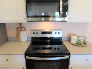 Photo #5: 2516542 Listing