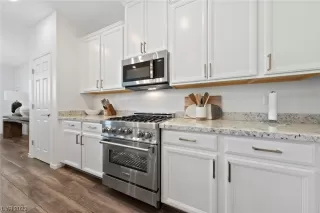 Photo #2: 2516543 Listing