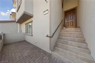 Photo #5: 2516543 Listing