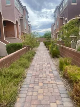 Photo #2: 2516544 Listing 