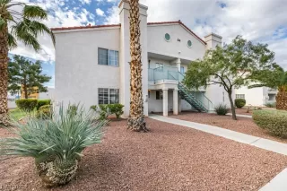 Photo #1: 2516558 Listing