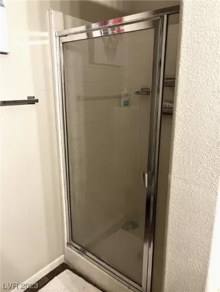 Photo #6: 2516592 Listing