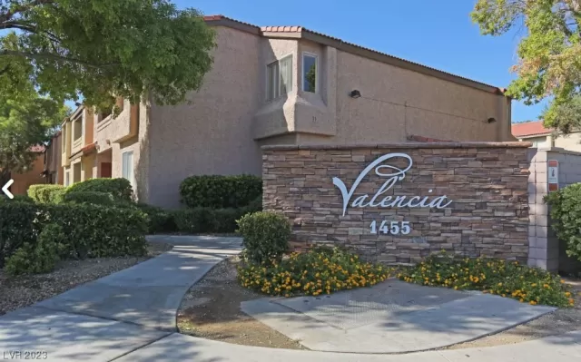 MLS: 2516612 Condo For Sale