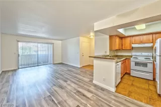 Photo #3: 2516612 Listing 